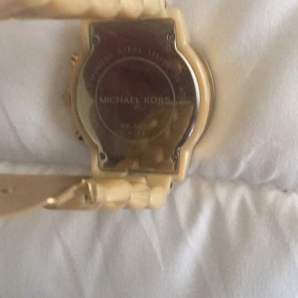 Michael Kors watch - Picture 2 of 3